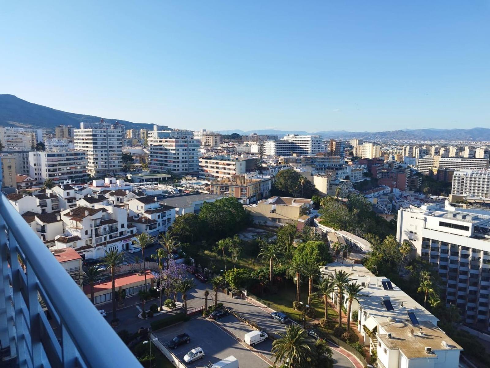 Love Rent4 Malaga La Torre De La Roca Torremolinos Exterior photo