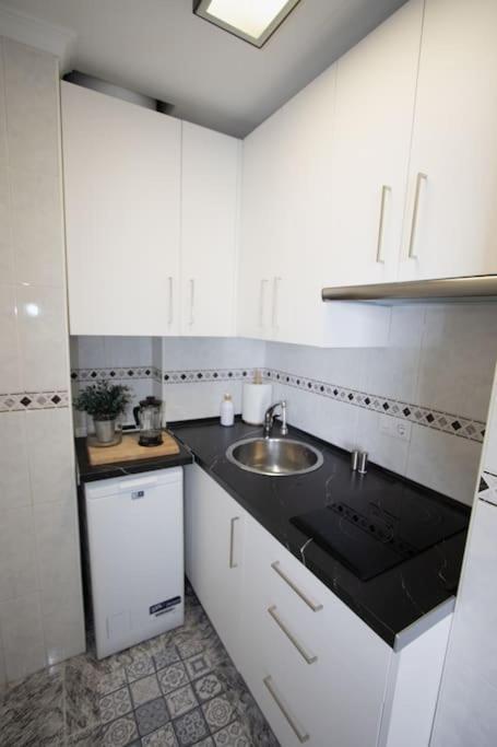 Love Rent4 Malaga La Torre De La Roca Torremolinos Exterior photo